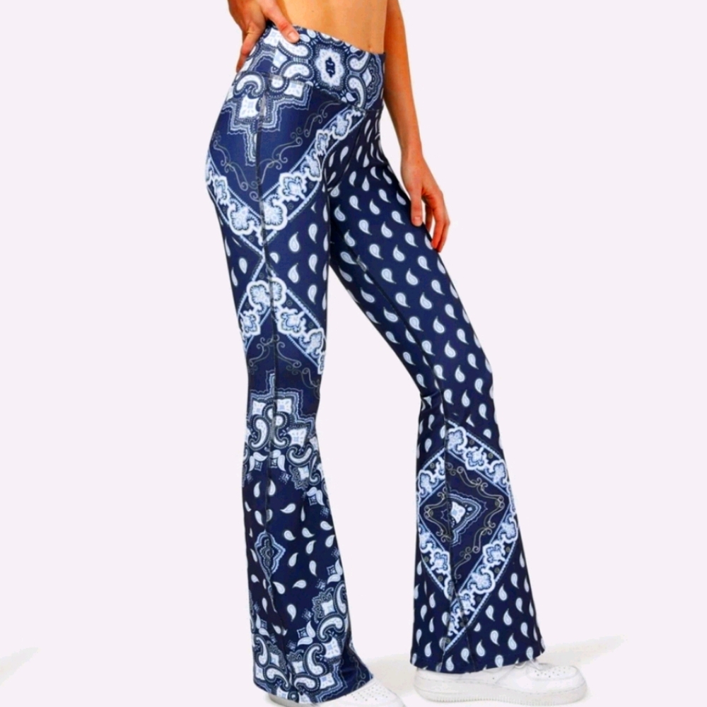 SPLITS59 Raquel flared leggings